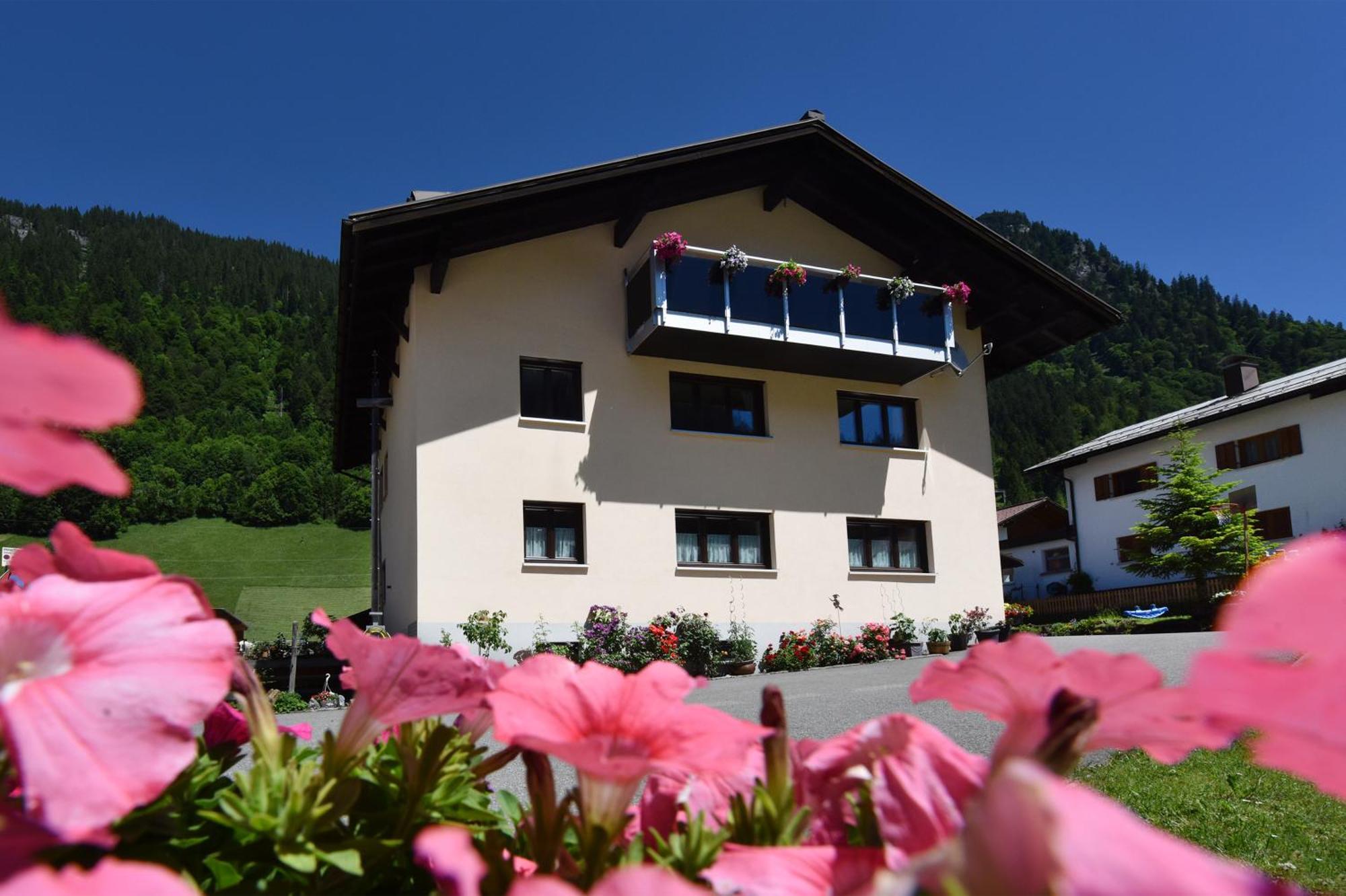 Landhaus Juritsch Klosterle am Arlberg ภายนอก รูปภาพ